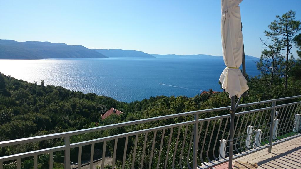 Apartments Plavcic Plomin Bagian luar foto